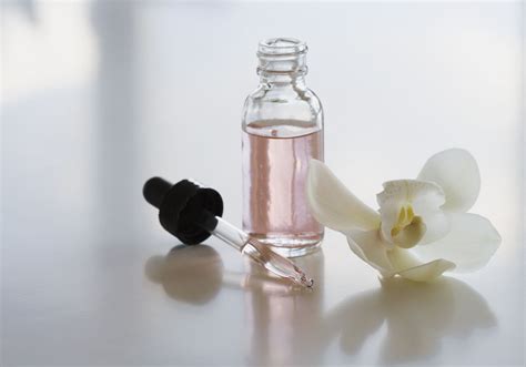 Boost your mood with magic scents: fragrant oils for emotional well-being